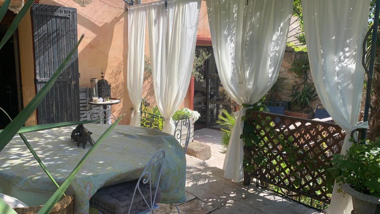 la villageoise, chambre troglodyte pitoresque au cœur du village Rognes Extérieur photo