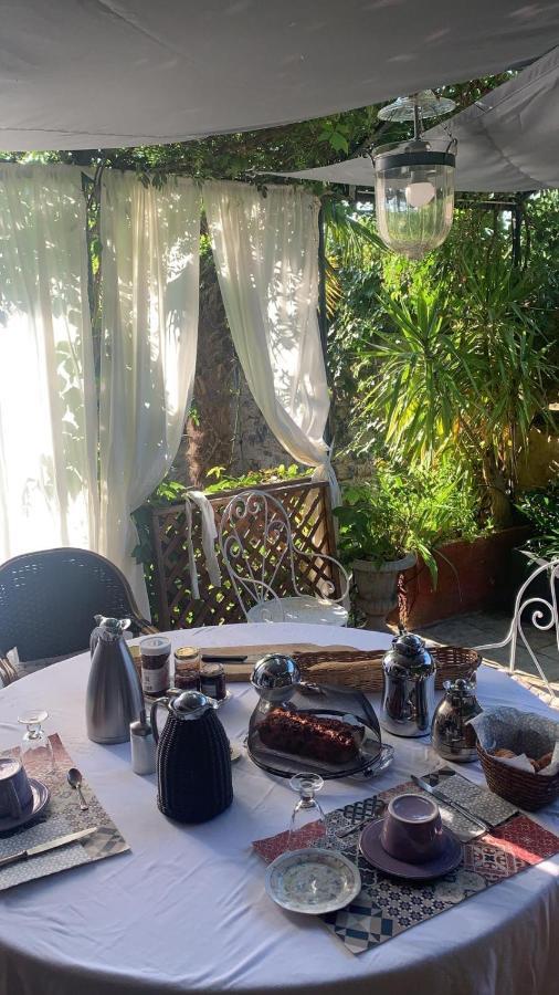 la villageoise, chambre troglodyte pitoresque au cœur du village Rognes Extérieur photo