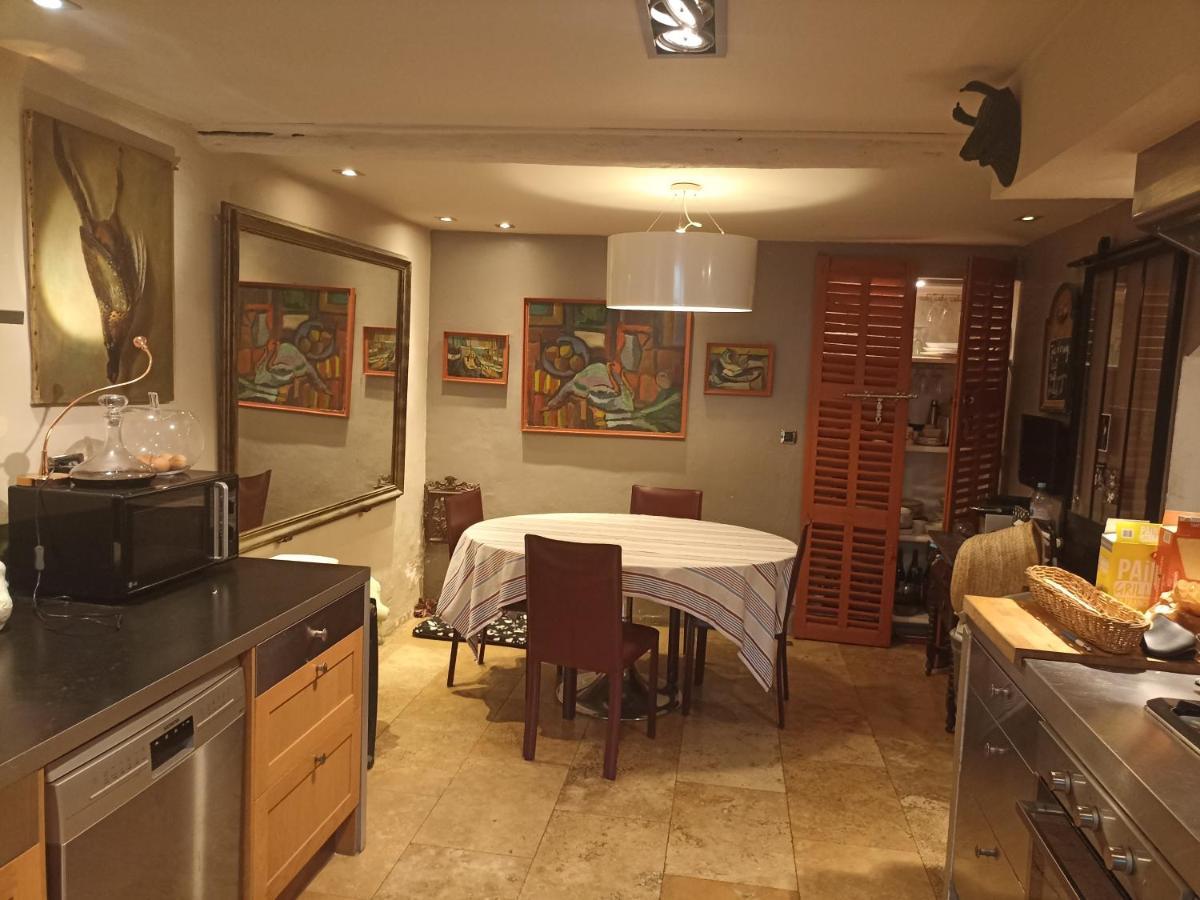 la villageoise, chambre troglodyte pitoresque au cœur du village Rognes Extérieur photo