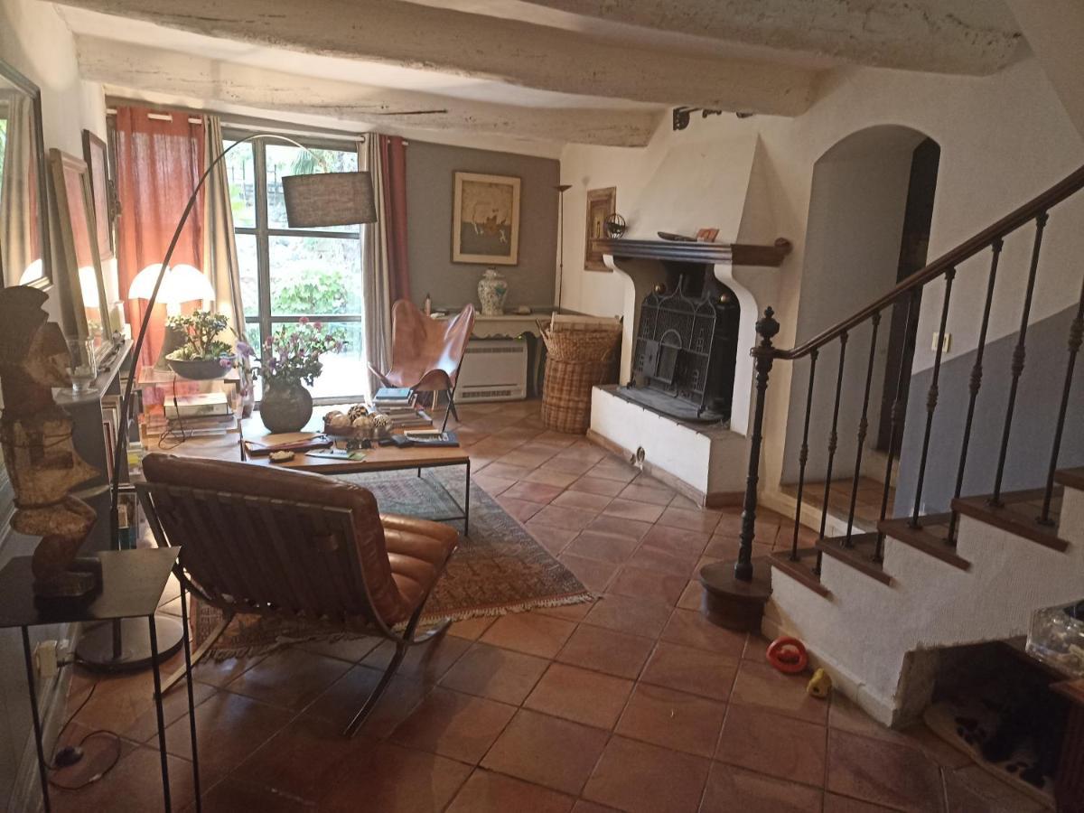 la villageoise, chambre troglodyte pitoresque au cœur du village Rognes Extérieur photo