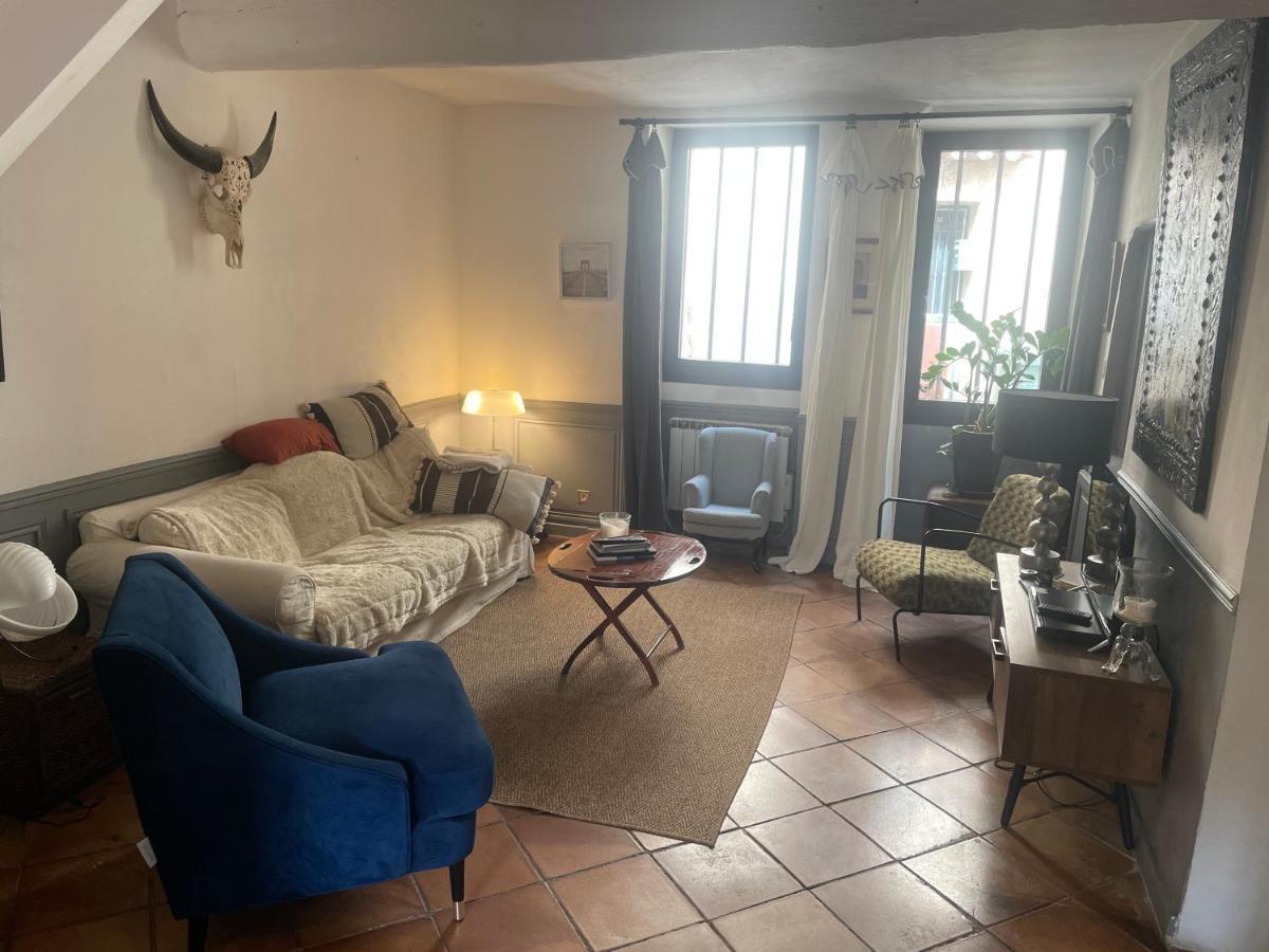 la villageoise, chambre troglodyte pitoresque au cœur du village Rognes Extérieur photo